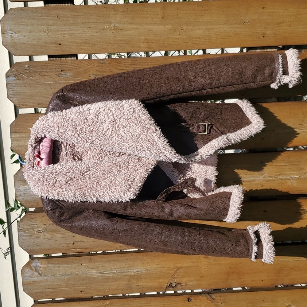 Vintage style Womens small brown faux leather and teddy lined moto jacket.